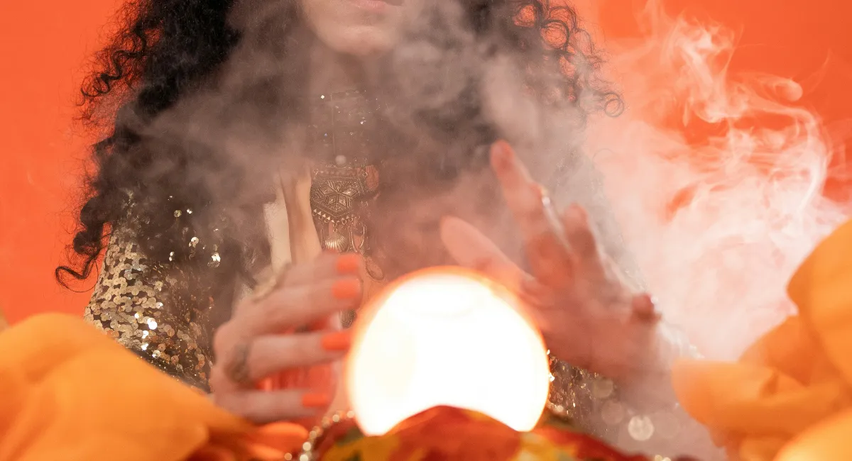 L'Astro chaud de juin 2025 (par notre Irma d'Au Comptoir)
